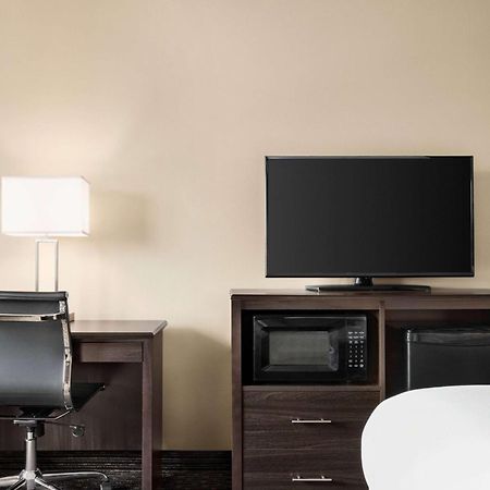 Hotel Super 8 By Wyndham Lincoln North Esterno foto