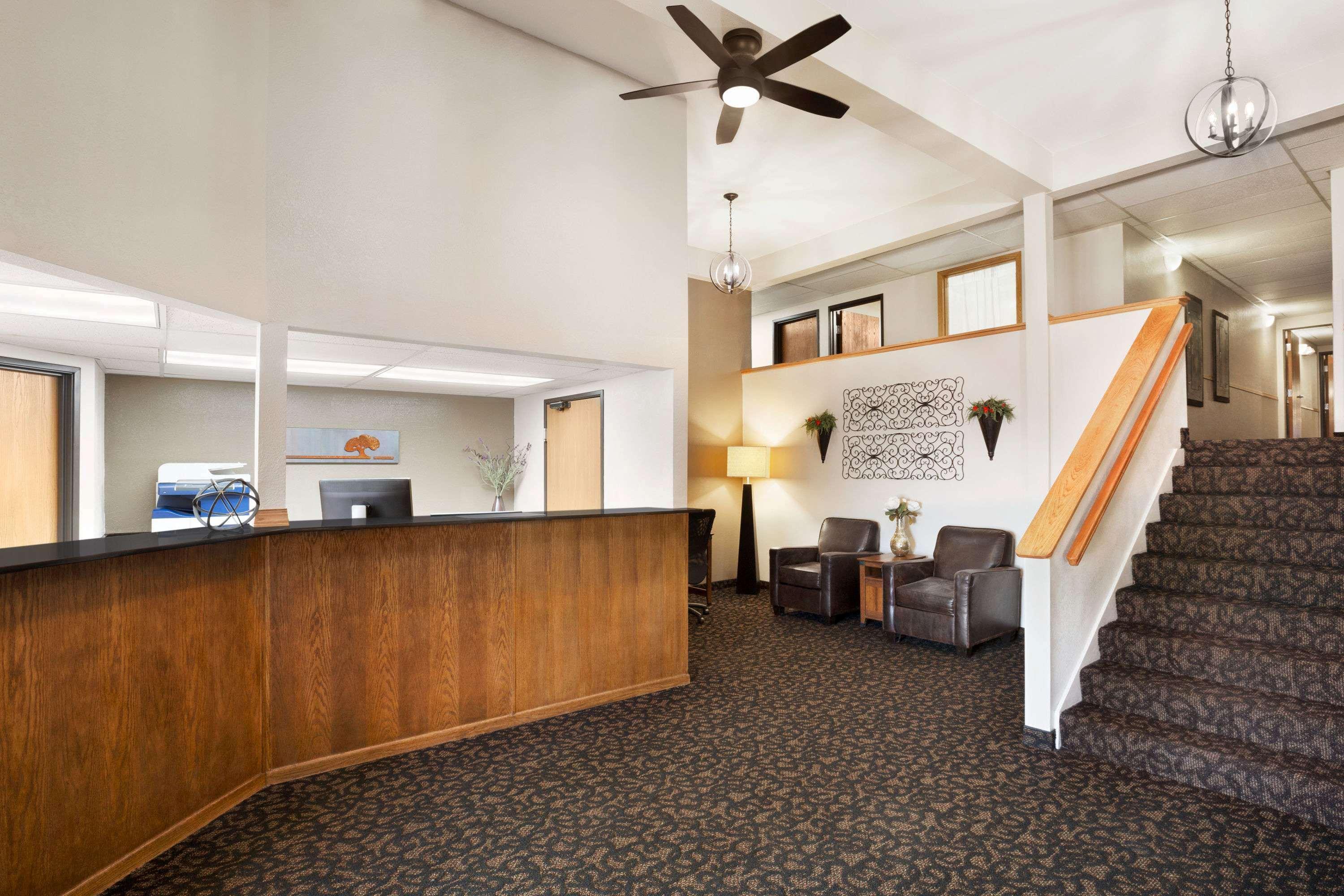 Hotel Super 8 By Wyndham Lincoln North Esterno foto