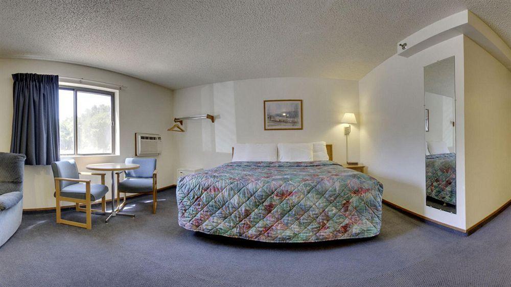 Hotel Super 8 By Wyndham Lincoln North Esterno foto