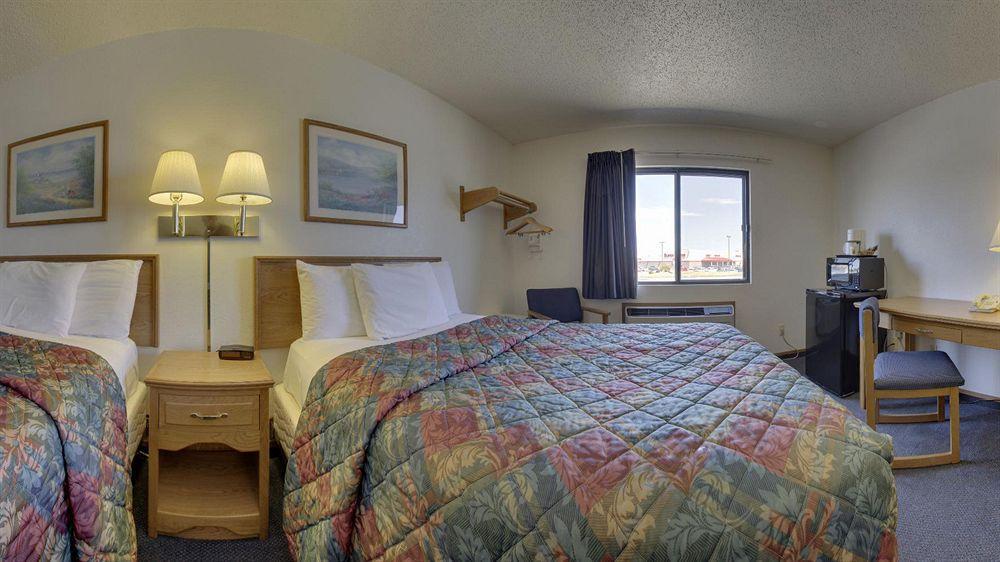 Hotel Super 8 By Wyndham Lincoln North Esterno foto