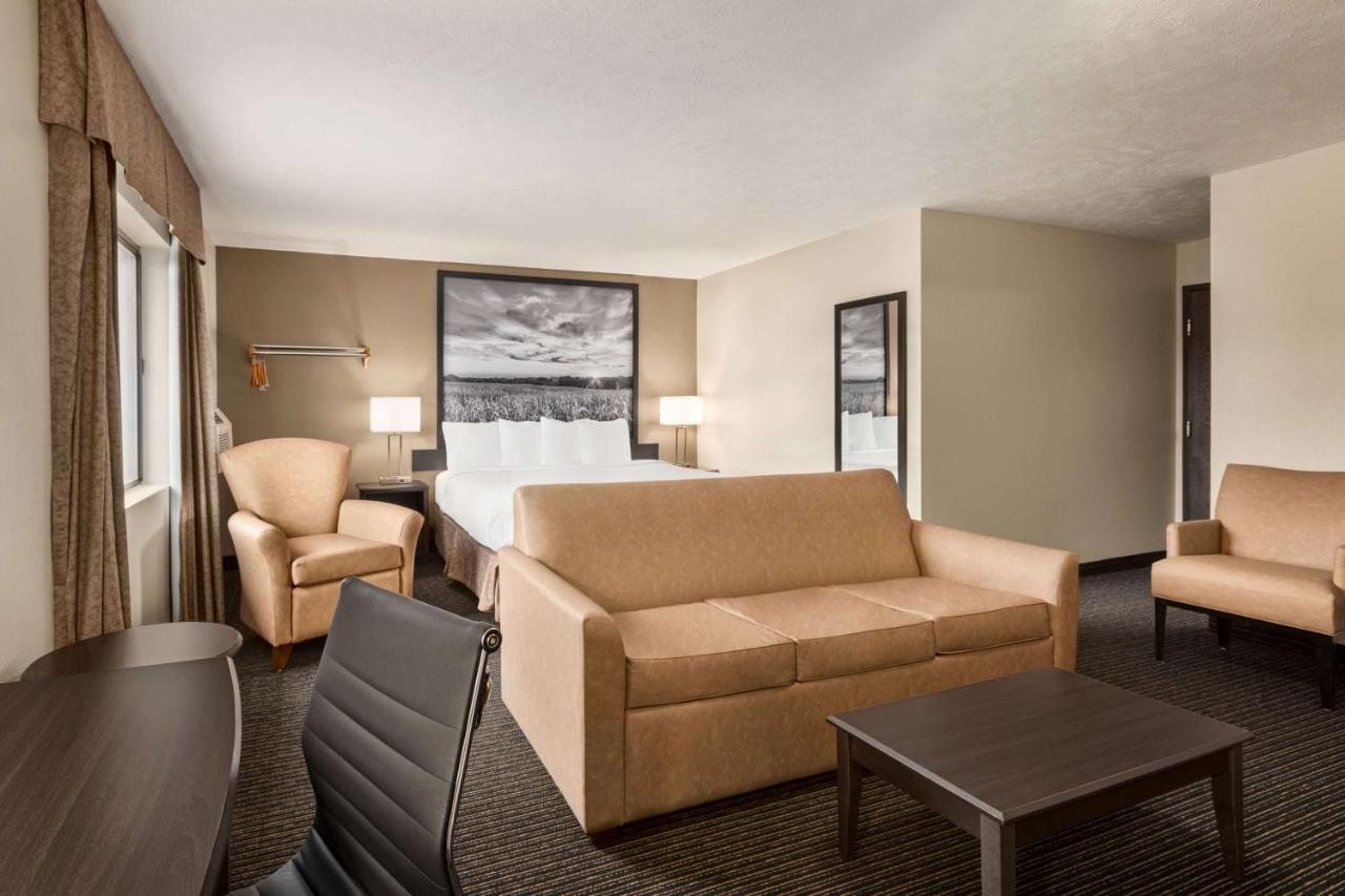 Hotel Super 8 By Wyndham Lincoln North Esterno foto