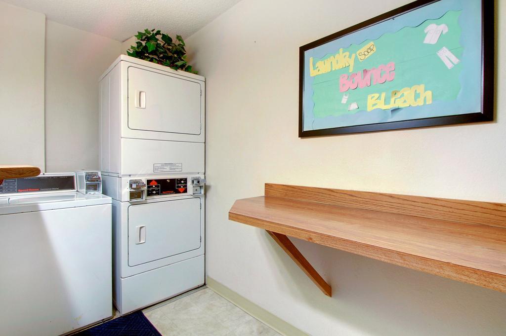 Hotel Super 8 By Wyndham Lincoln North Interno foto