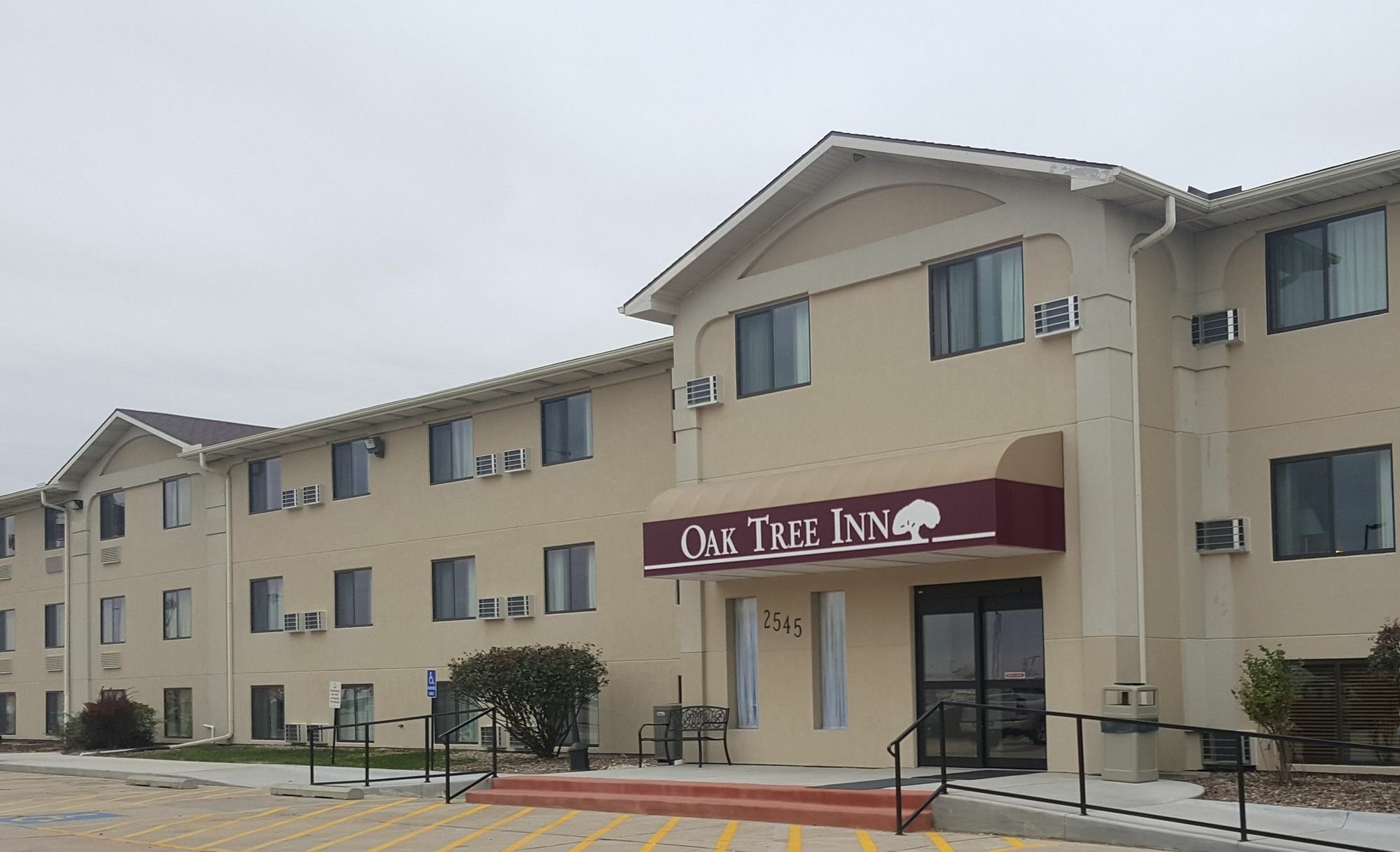 Hotel Super 8 By Wyndham Lincoln North Esterno foto